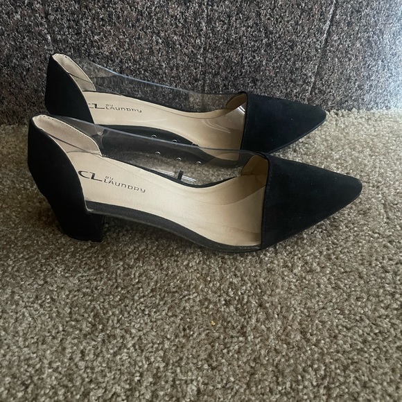 CL by LAUNDRY black suede and clear pointy toe 2in block heels size 9 wide - Picture 2 of 4